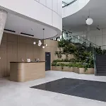 Aperto Centrum 7 Pietro *