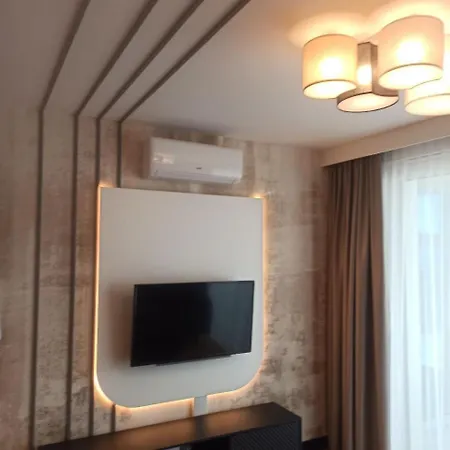 Aperto Centrum 7 Pietro *