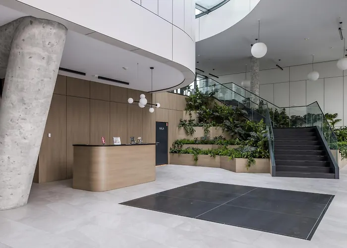 Aperto Centrum 7 Pietro *